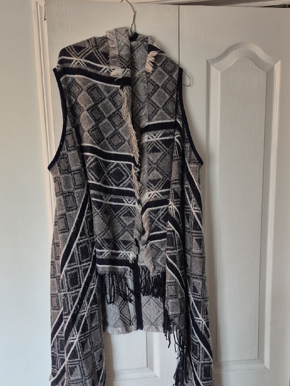 Black & Gray Patterned Fringe Hooded Vest